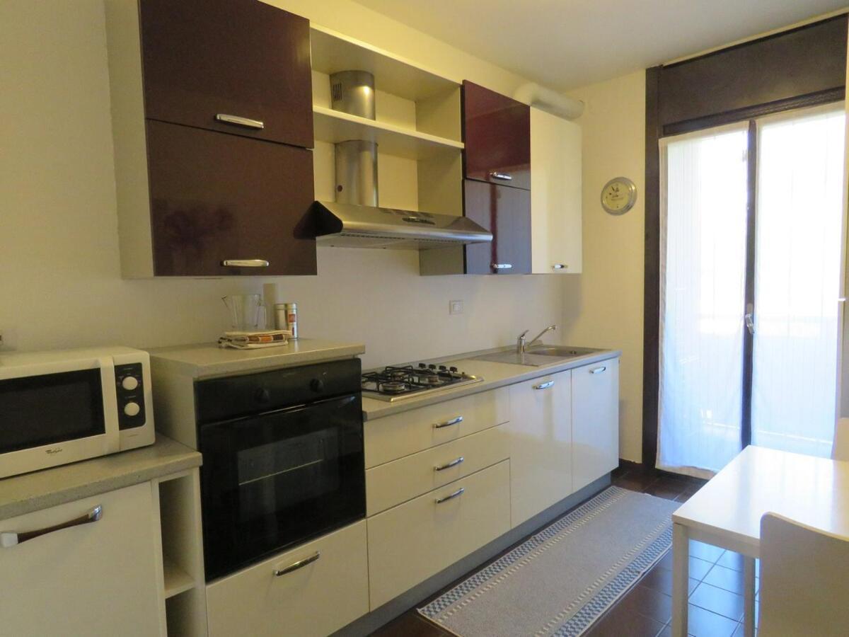 Casa Vacanze Tigli 312 Basiglio Exterior photo